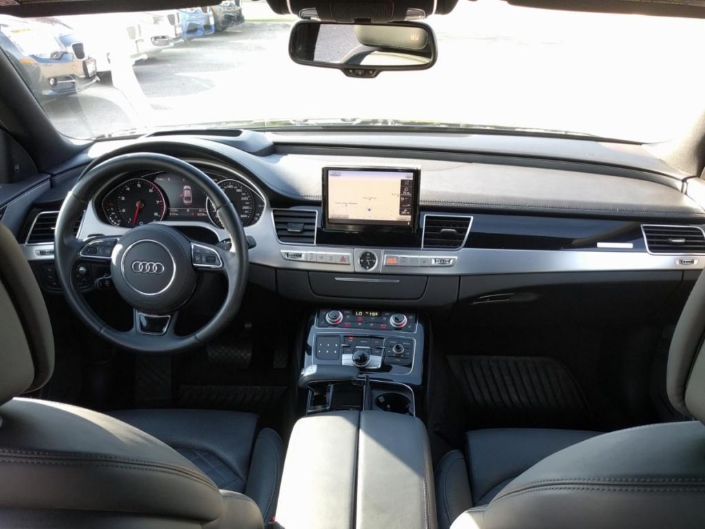 2016 Audi A8 4.0T (Tiptronic)