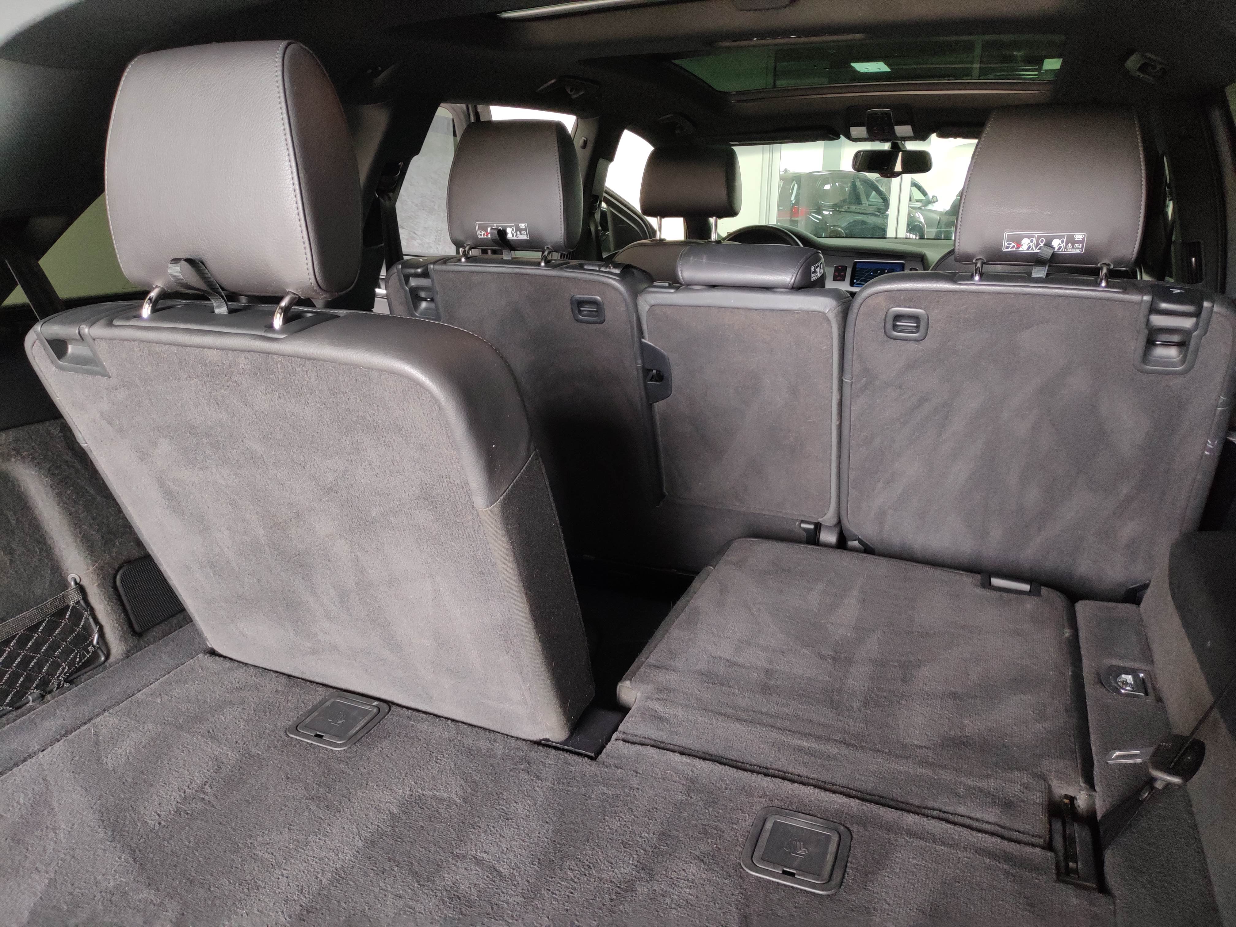 q7 vehicle