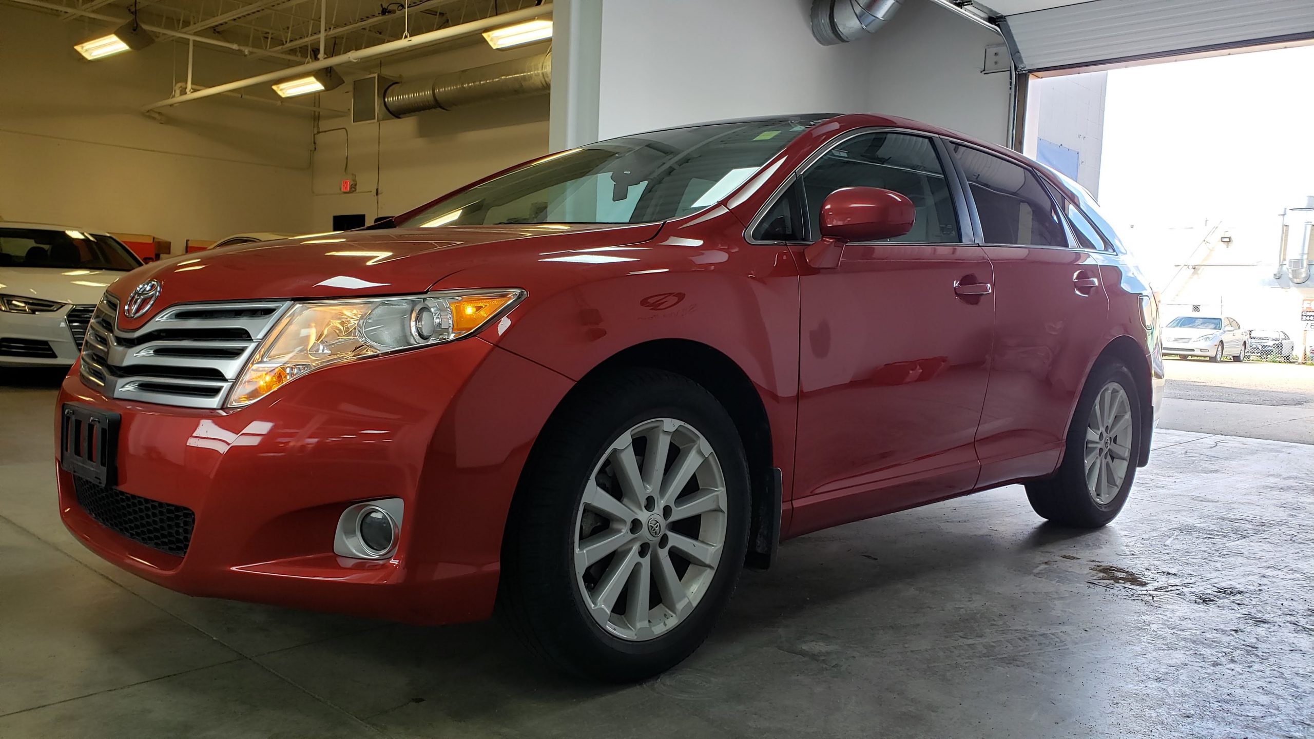 2010 Toyota Venza AWD Premium Pack LOW KM!! Silverzinc Motors