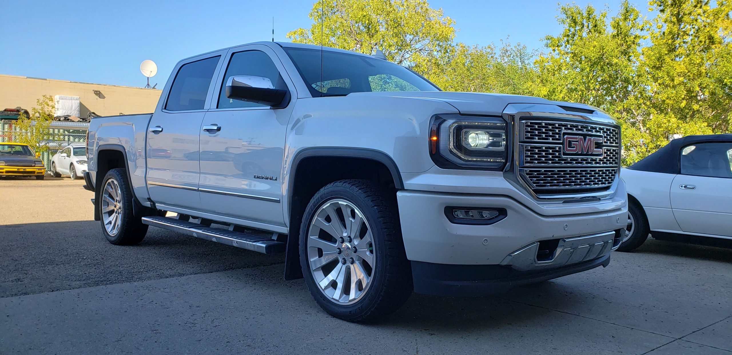 2016 gmc sierra 1500 denali 6 2l 22 48kms local no accidents
